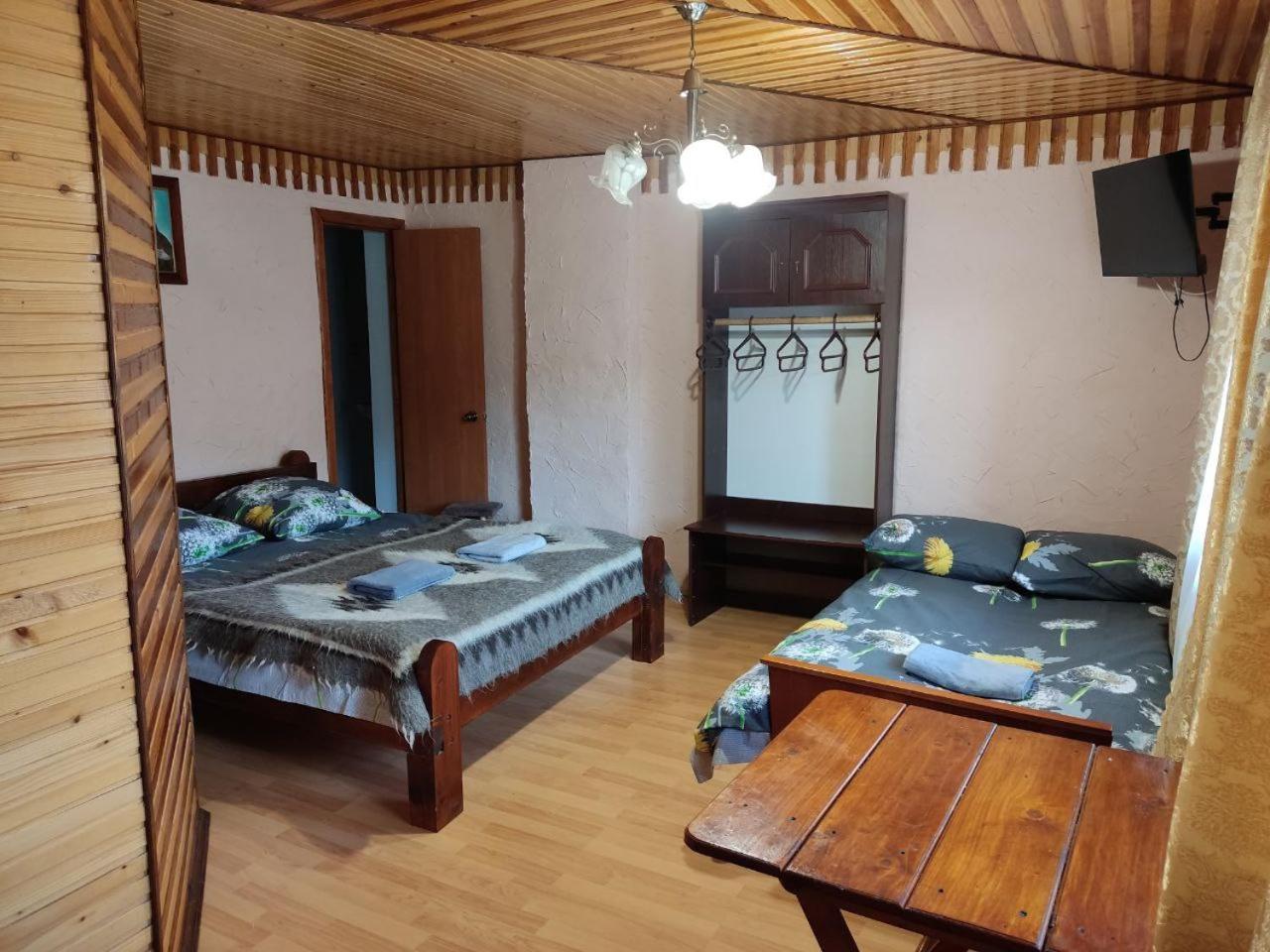 V Ulyanu Hotel Yaremche Ngoại thất bức ảnh